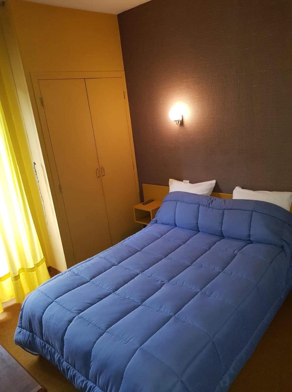 Hotel Restaurant L'Agapanthe Pont-de-Salars Екстер'єр фото